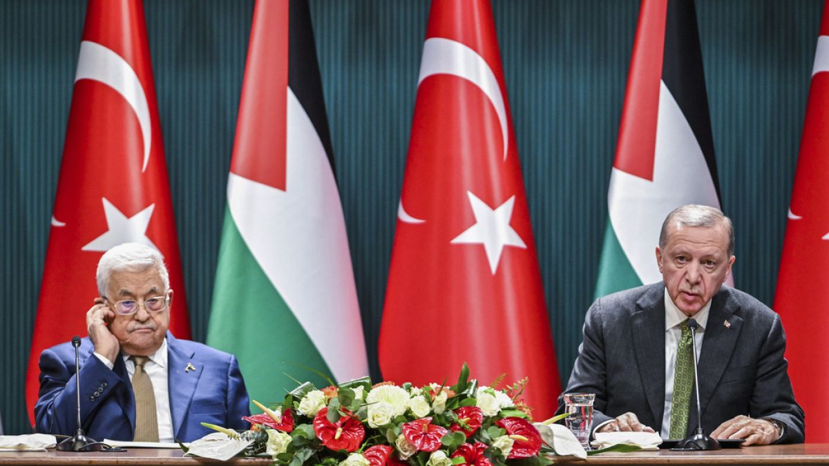 Filistin Devlet Başkanı Mahmud Abbas Türkiye'ye gelerek TBMM Genel Kurulu'nda konuşma yapacak