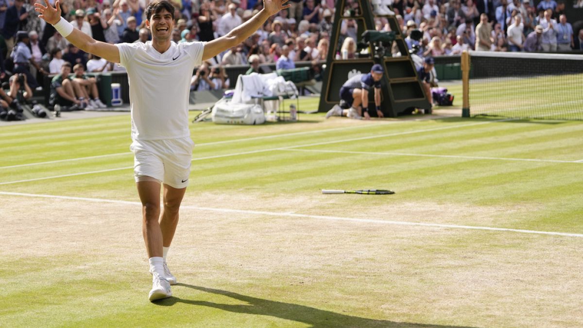 Carlos Alcaraz, Novak Djokovic'i yenerek ikinci kez Wimbledon şampiyonu oldu