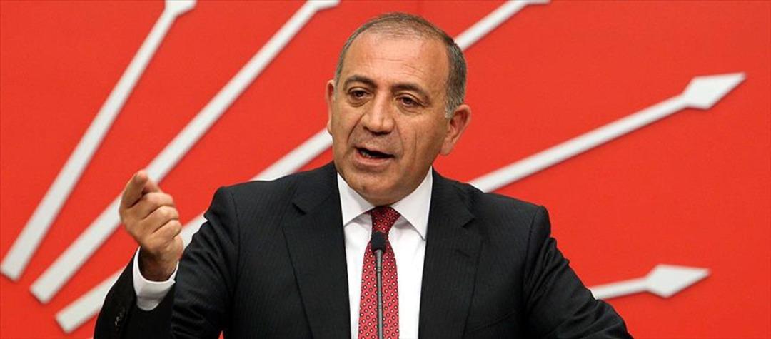 "Koltuğa oturmakta" ısrar eden Gürsel Tekin karşısında insan zinciri bulacak! CHP yönetiminden talimat: Tüm gözler yarına çevrildi - görsel 3
