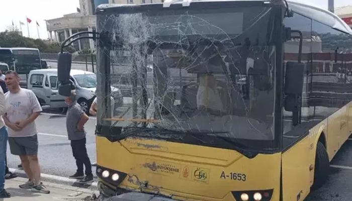 İETT otobüsü kaza yaptı! Yol trafiğe kapatıldı