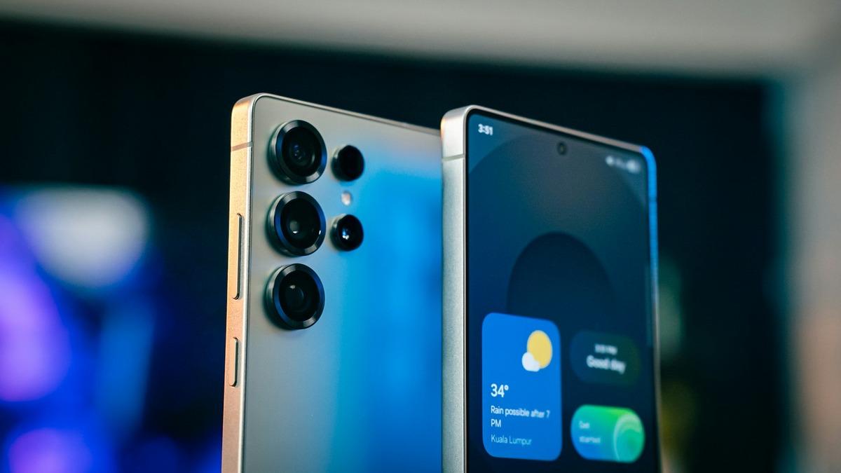 Galaxy S26 Ultra ile ilgili sürpriz gelişme: Ekranı beklediğiniz gibi olmayacak