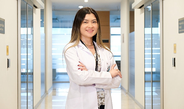 Dişlerinizi yeniden şekillendirerek gülüşünüzü yenileyebilirsiniz!  Restoratif diş tedavisi estetiği ve fonksiyonu geri kazandırır!  - SAĞLIK