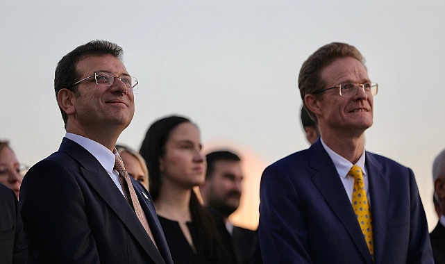 İsrail'in Avrupa'ya yönelik saldırılarını "gözlemleyen" Ekrem İmamoğlu'nun tepkisi: Refaha yönelik askeri operasyonu yeniden izlemekle yetinecek miyiz?  - GÜNDEM