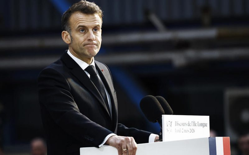 Macron'un Yürüyüşü İçin Park Kapatılacağı İddiası Gerçek Değil