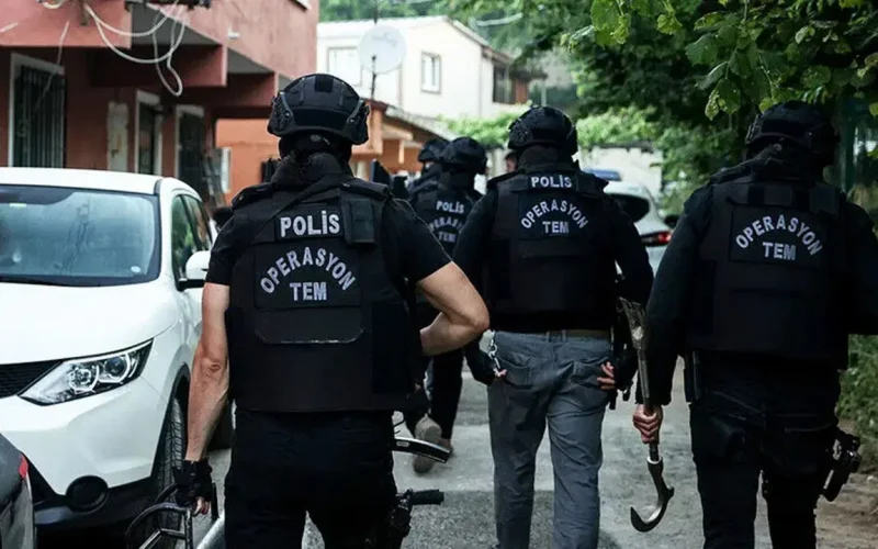 Antalya ve Kayseri'de Yeni Nesil Suç Örgütlerine Yönelik Operasyonlar: 42 Günahkar Etkisiz Hale Getirildi